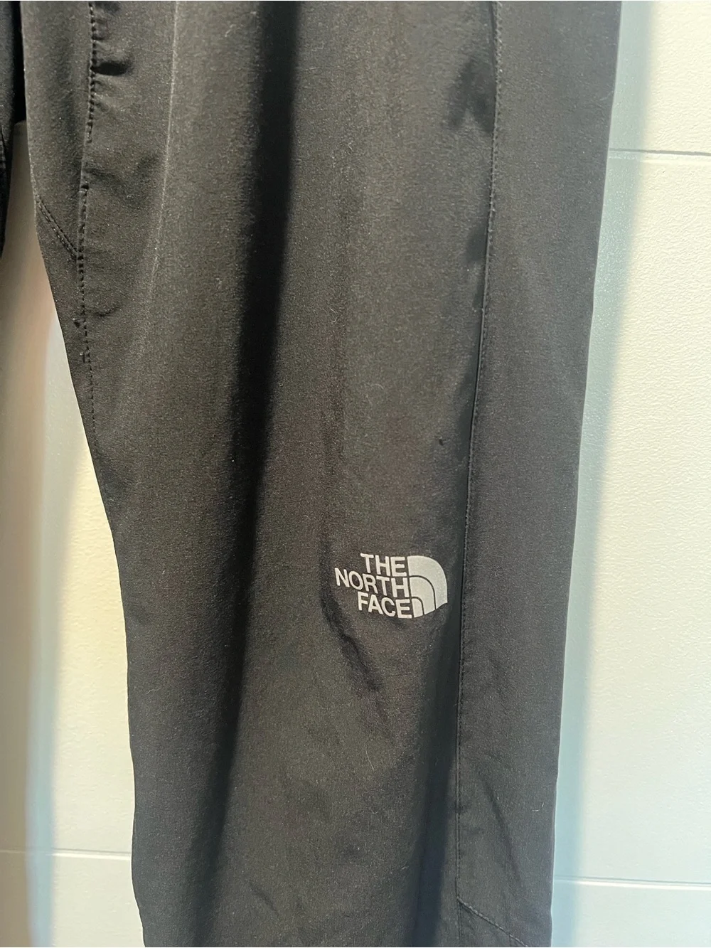 The North Face Men’s Black Athletic Warm Up Pants - Size Small